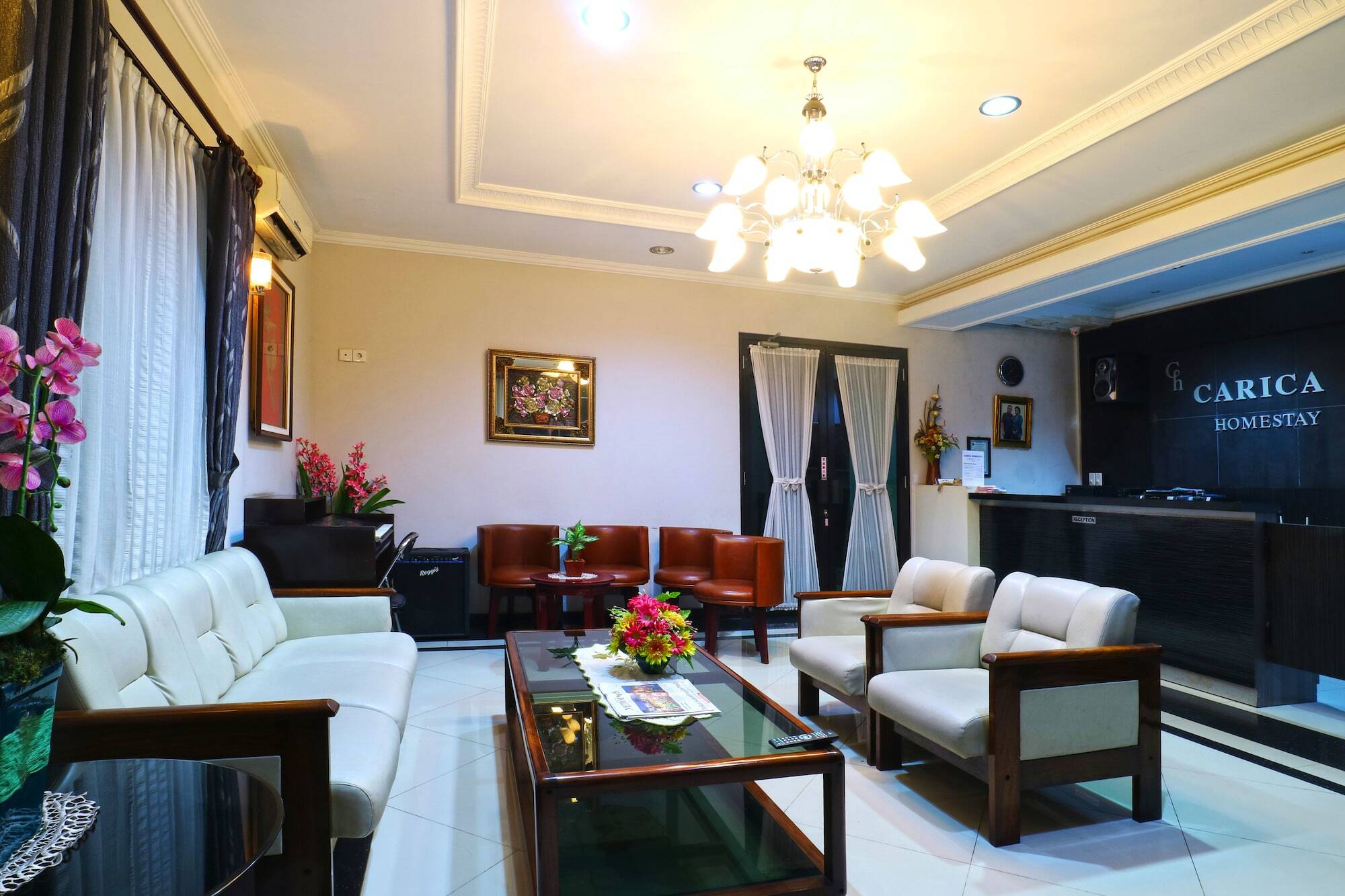 Carica Homestay Surabaja Zewnętrze zdjęcie